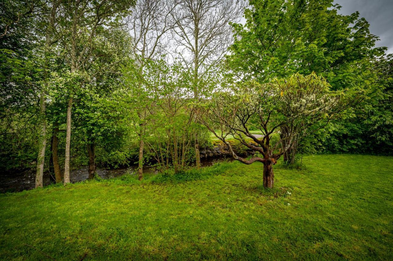 Loch Ness Bunk Inn Drumnadrochit Εξωτερικό φωτογραφία